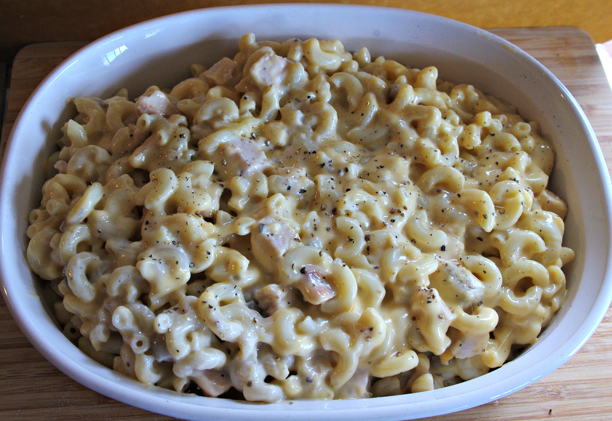 leftover turkey and stuffing used in macaroni and cheese, homemade, easy recipes