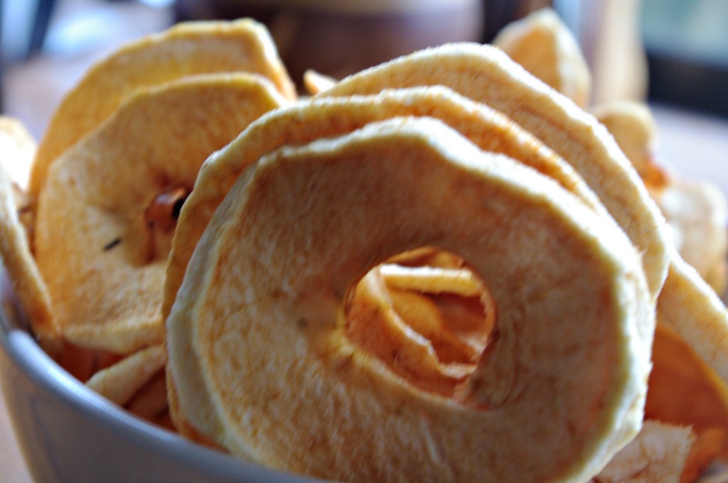 dried apples,