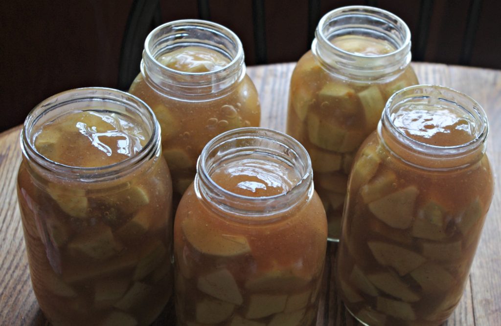 Canned Apple Pie filling, canning apple pie, canned apples, using apples, too many apples, apple recipes,s touring apples
